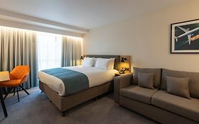 Holiday Bristol Airport By Ihg Redhill (somerset)