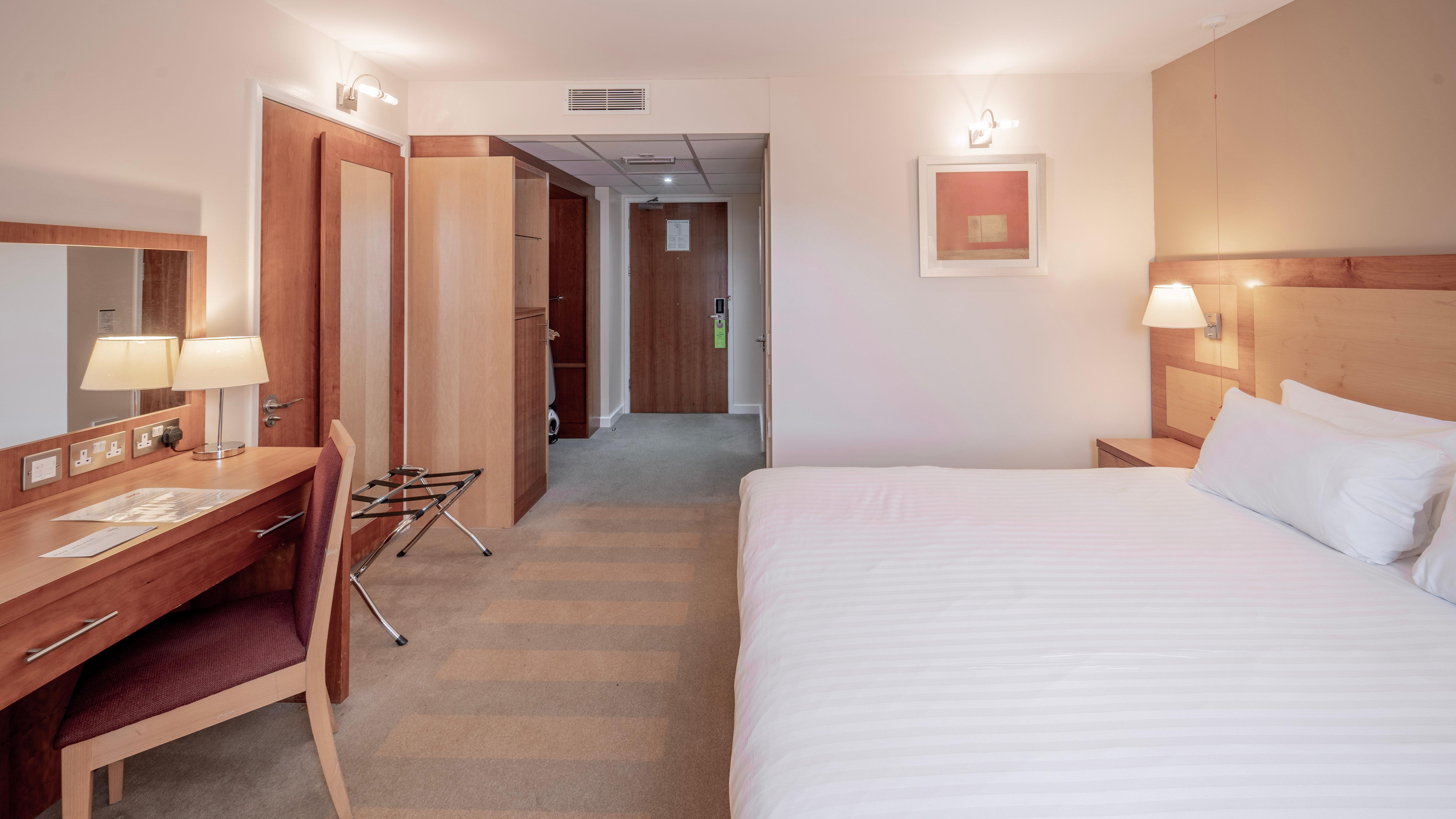 Holiday Inn Bristol Airport, An Ihg Hotel Redhill  Extérieur photo